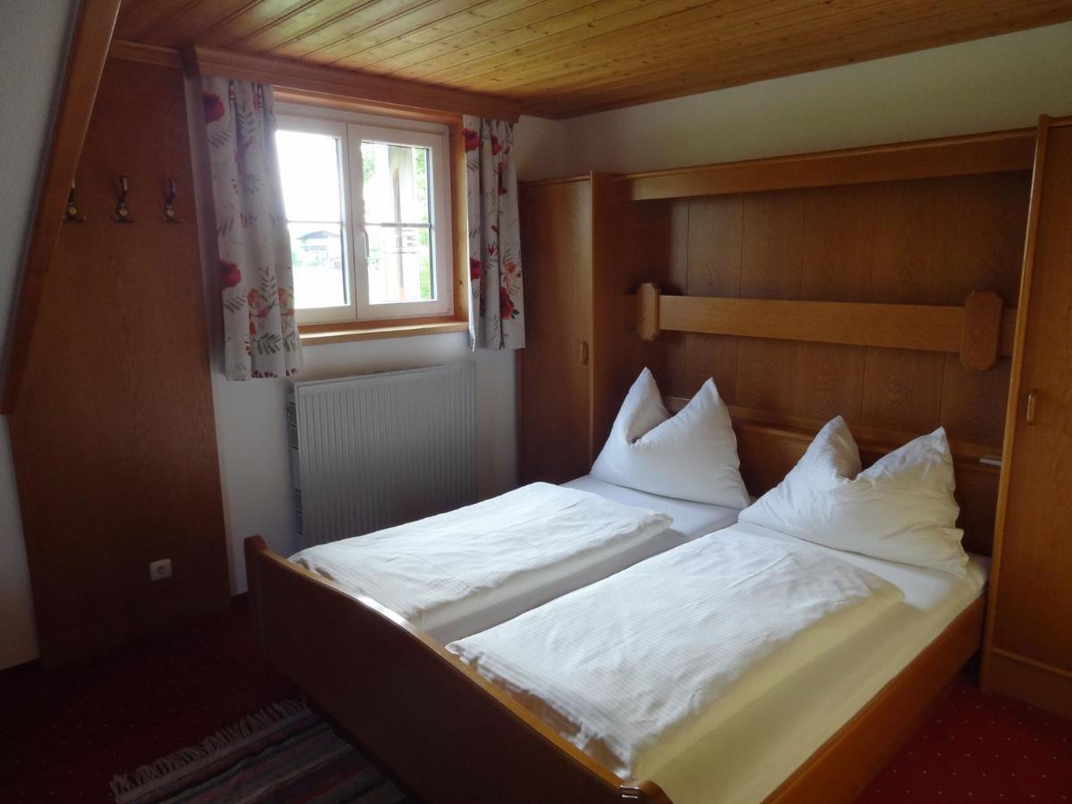 Pension Holzapfel Занкт-Ґеорґен-ім-Аттерґау Екстер'єр фото
