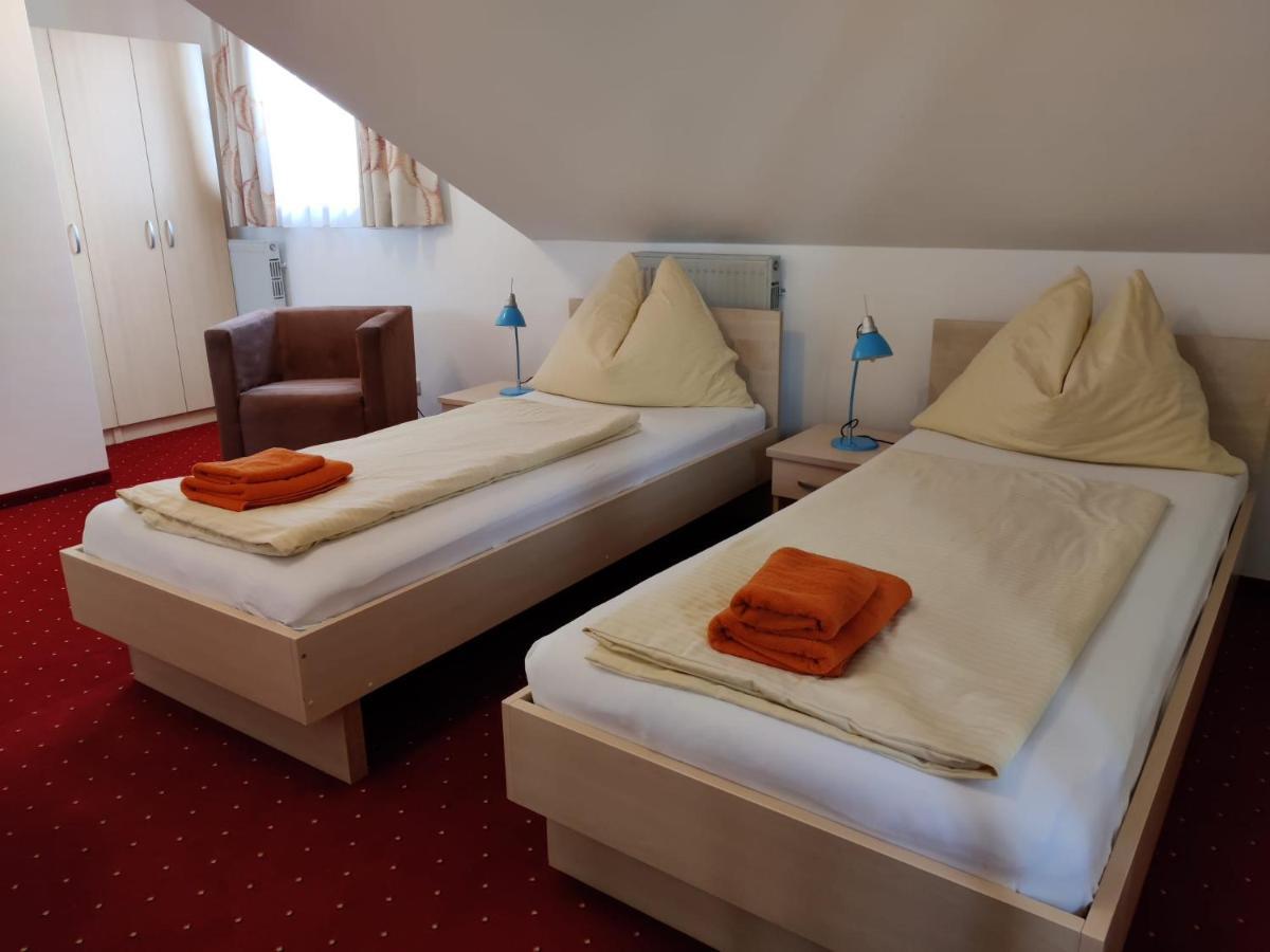 Pension Holzapfel Занкт-Ґеорґен-ім-Аттерґау Екстер'єр фото
