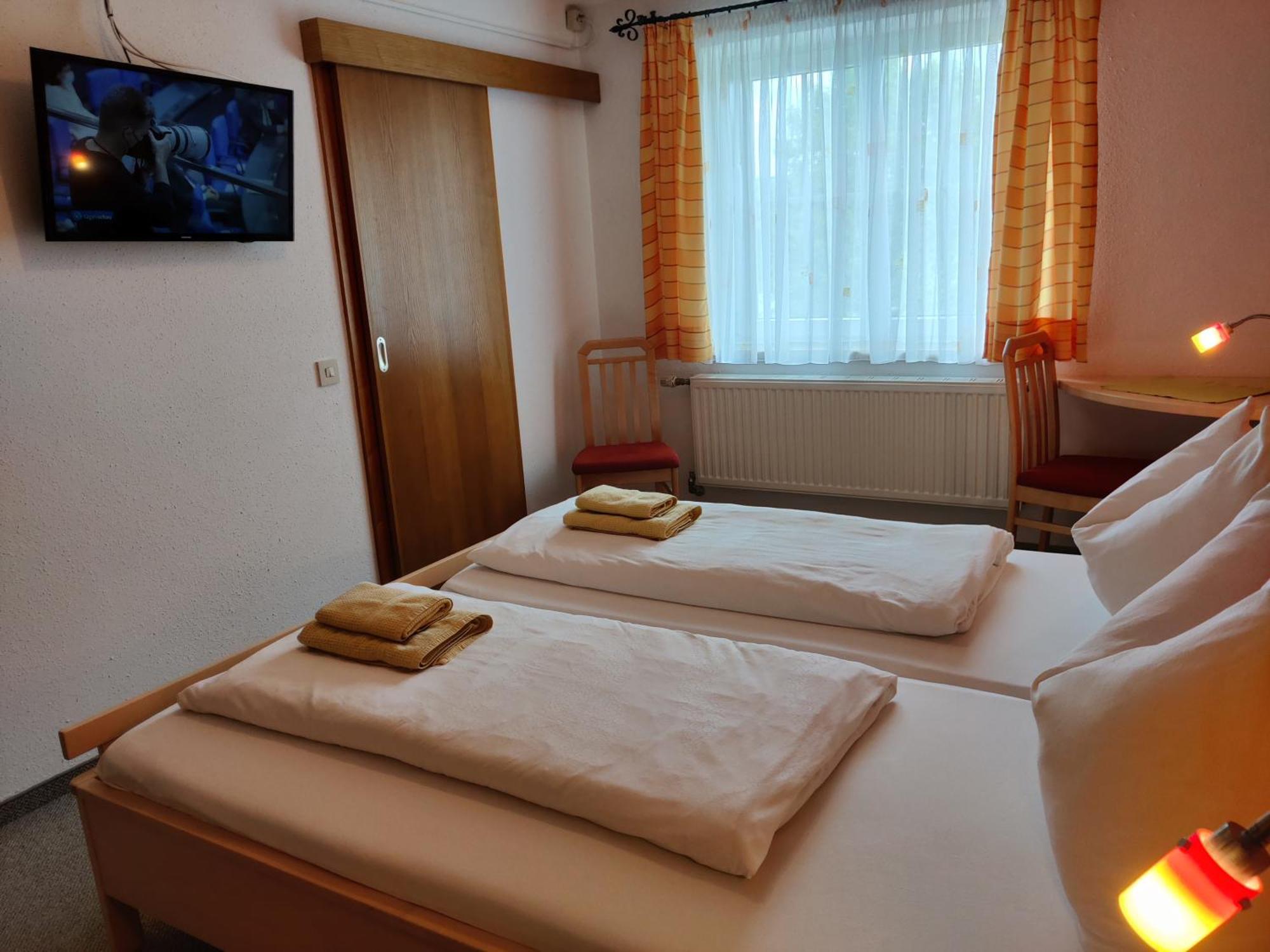 Pension Holzapfel Занкт-Ґеорґен-ім-Аттерґау Екстер'єр фото